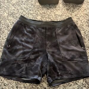 Men's lululemon lounge shorts